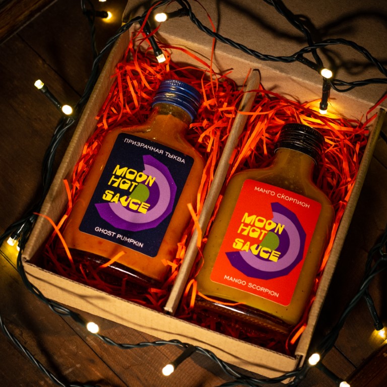 Company logo «Moon Hot Sauce» 5